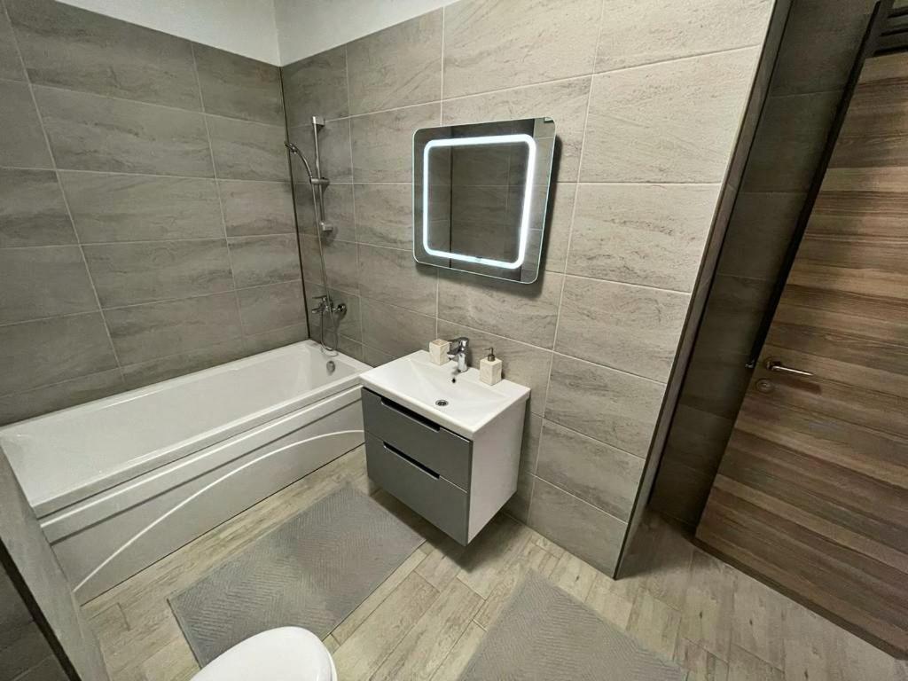 Dragomir Apartments Alezzi 1 Năvodari Exteriör bild